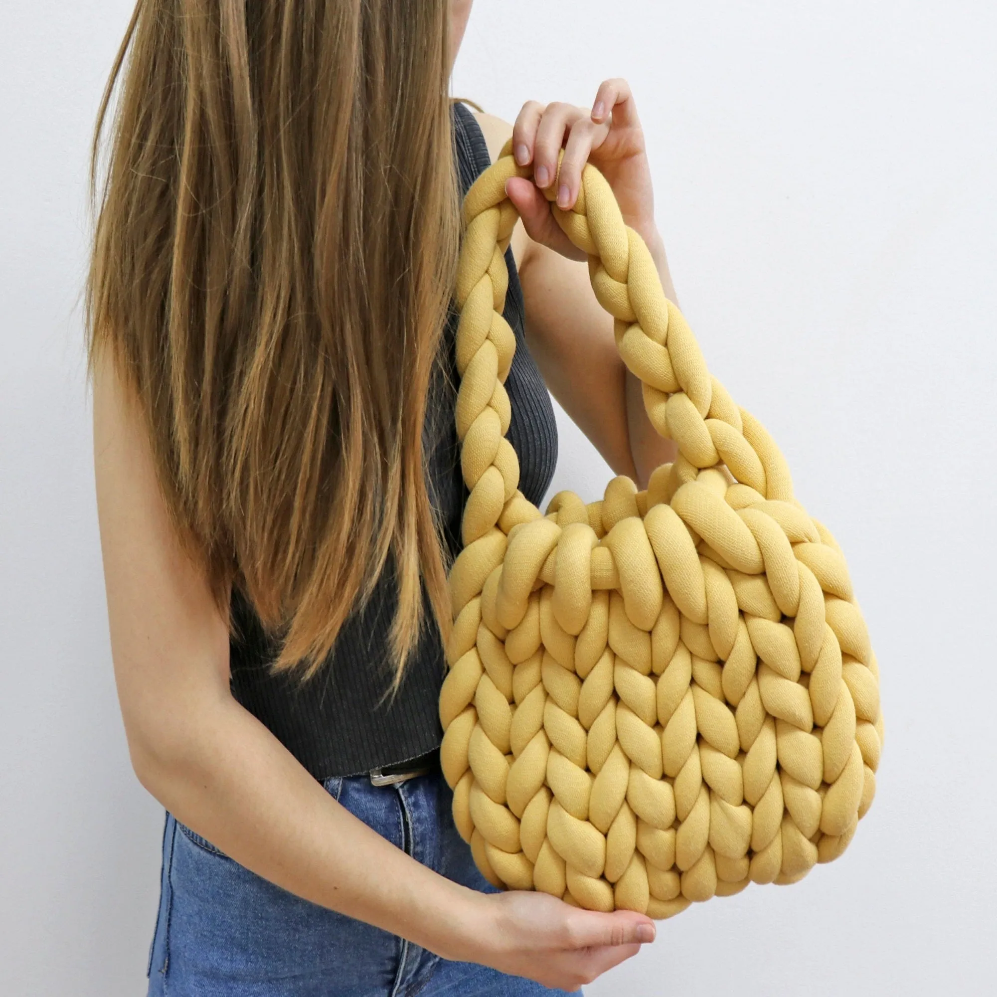 Knitting 10 Minutes Purse pattern, US standard terms, Skill level beginner