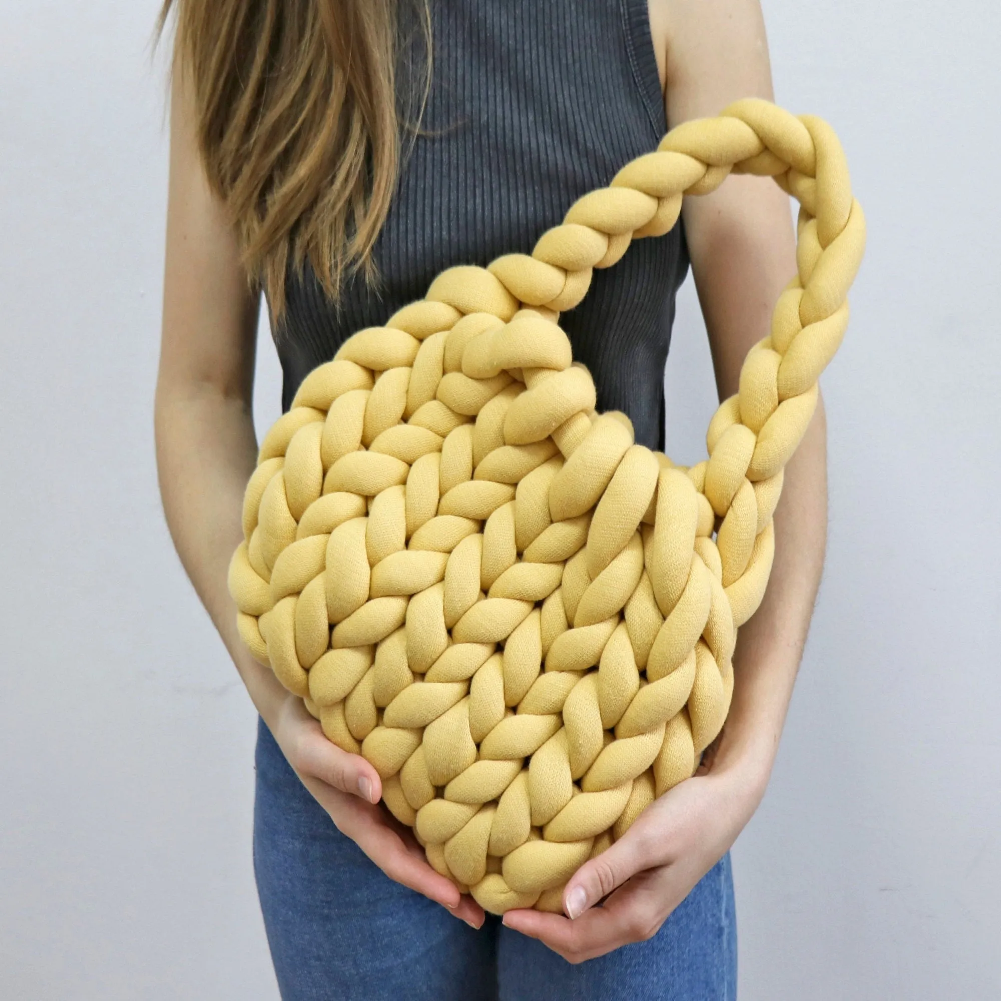 Knitting 10 Minutes Purse pattern, US standard terms, Skill level beginner